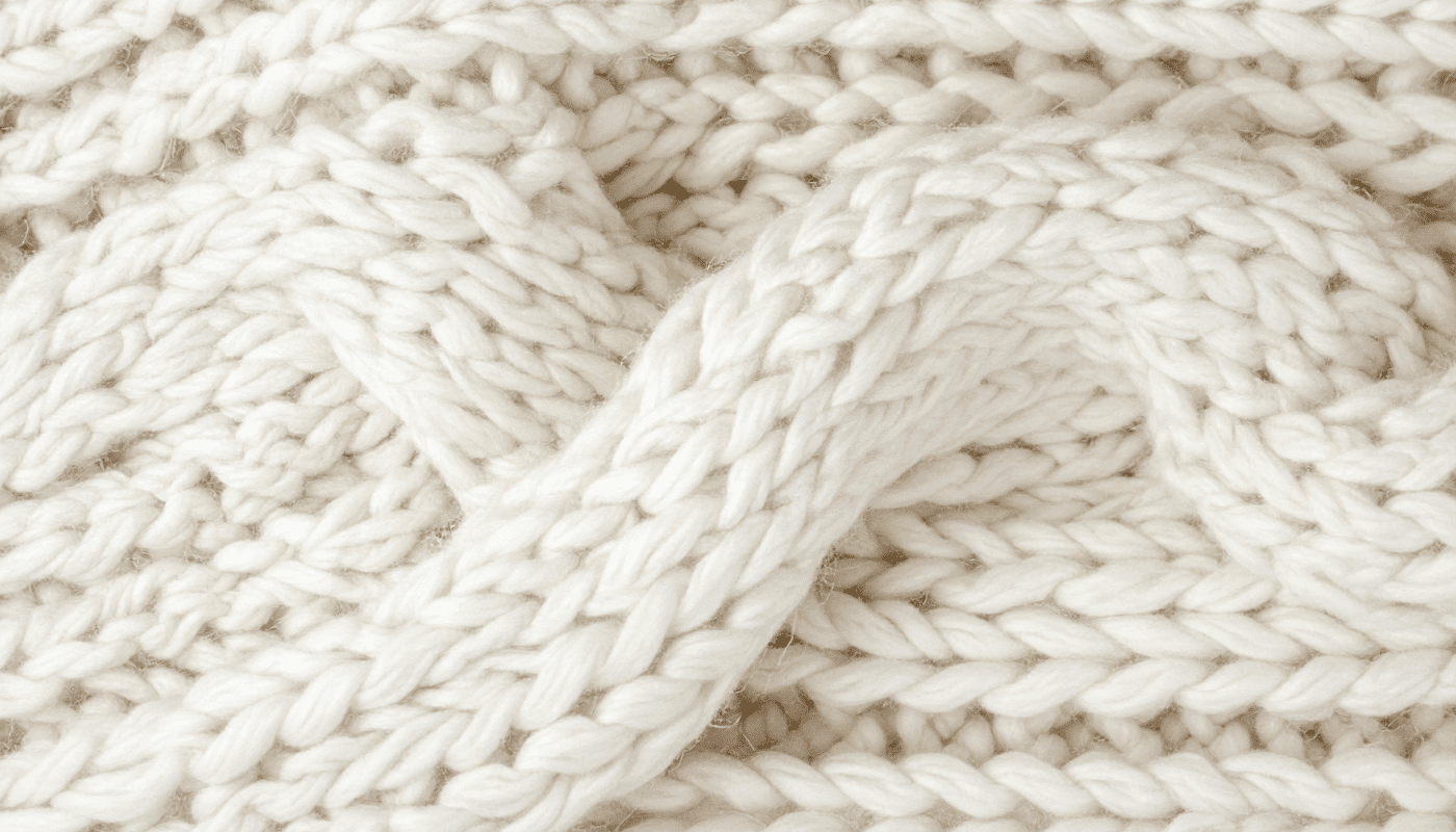 Die Farbe des Jahres 2026: Sanftes Off-White als neue Basis für Stricken & Häkeln - ggh Wolle